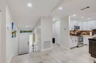 13 Lexington Ln E, Palm Beach Gardens, FL 33418 - Photo 13
