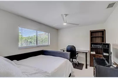 13 Lexington Lane E #F, Palm Beach Gardens, FL 33418 - Photo 35