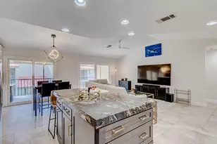 13 Lexington Ln E, Palm Beach Gardens, FL 33418 - Photo 19