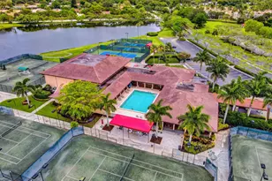 13 Lexington Ln E, Palm Beach Gardens, FL 33418 - Photo 47