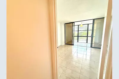 1000 Parkview Drive #316, Hallandale Beach, FL 33009 - Photo 21