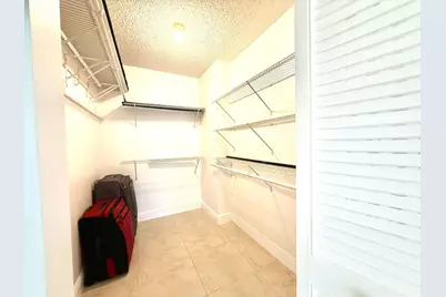 1000 Parkview Drive #316, Hallandale Beach, FL 33009 - Photo 17