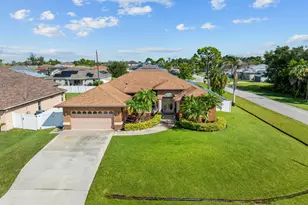1702 SW Comfort St, Port Saint Lucie, FL 34987 - Photo 5