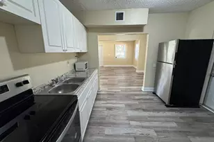 2881 NW 11th Pl, Fort Lauderdale, FL 33311 - Photo 9