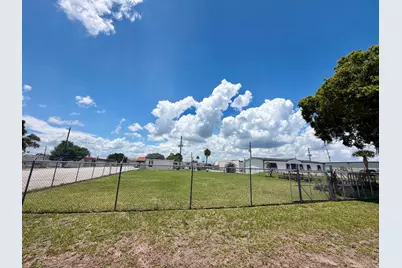 203 SW 3rd Avenue, Okeechobee, FL 34974 - Photo 3