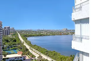 5200 N Ocean Dr, Riviera Beach, FL 33404 - Photo 29