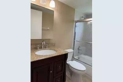 119 Burgundy C, Delray Beach, FL 33484 - Photo 9