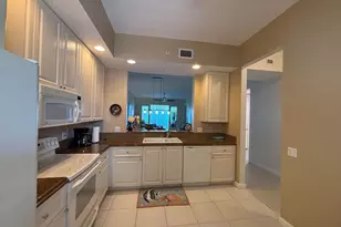 29 Harbour Isle W, Fort Pierce, FL 34949 - Photo 3