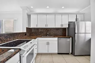 3050 Presidential Way, West Palm Beach, FL 33401 - Photo 17