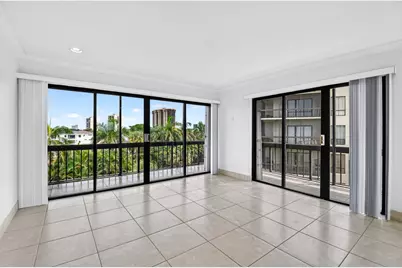3050 Presidential Way #407, West Palm Beach, FL 33401 - Photo 7
