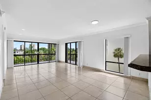 3050 Presidential Way, West Palm Beach, FL 33401 - Photo 5