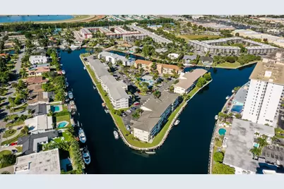 450 Paradise Isle Boulevard, Hallandale Beach, FL 33009 - Photo 19