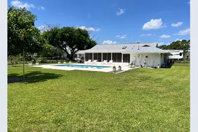 2001 SE Bisbee Street, Port Saint Lucie, FL 34952 - Photo 9
