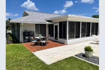2001 SE Bisbee Street, Port Saint Lucie, FL 34952 - Photo 5