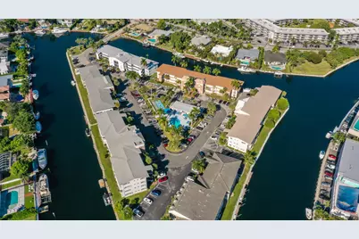 450 Paradise Isle Boulevard, Hallandale Beach, FL 33009 - Photo 21
