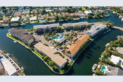 450 Paradise Isle Boulevard, Hallandale Beach, FL 33009 - Photo 23