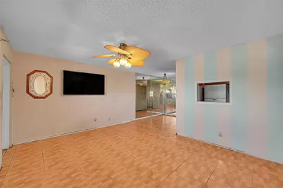9101 Sunrise Lakes Boulevard #206, Sunrise, FL 33322 - Photo 5