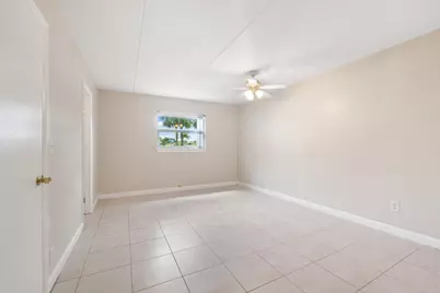 510 Prosperity Farms Rd. Road #4b, North Palm Beach, FL 33408 - Photo 15