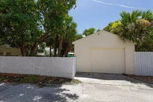 305 N Lakeside Dr, Lake Worth Beach, FL 33460 - Photo 29