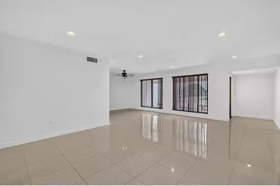5411 SW 94th Avenue, Cooper City, FL 33328 - Photo 9