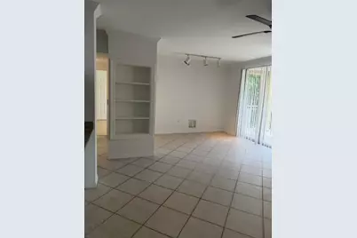 6410 Emerald Dunes Drive #206, West Palm Beach, FL 33411 - Photo 7