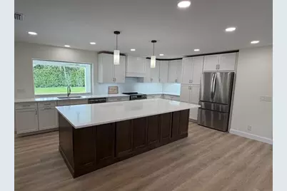 10736 Locust Street, Palm Beach Gardens, FL 33418 - Photo 3