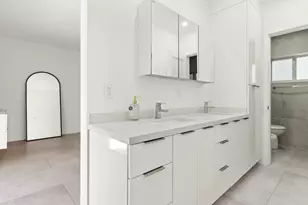 21303 NE 18th Pl, Miami, FL 33179 - Photo 17