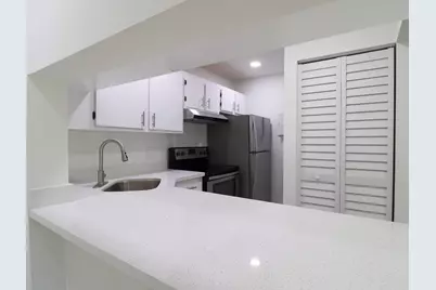 614 Sea Pine Way #H2, Greenacres, FL 33415 - Photo 9