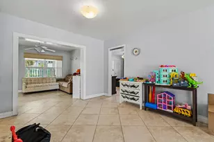 3201 Liberty St, Hollywood, FL 33021 - Photo 19