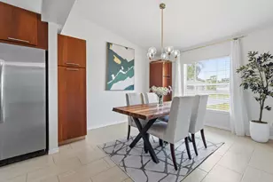 516 SE Crosspoint Dr, Port Saint Lucie, FL 34983 - Photo 9