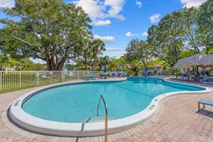 3024 S Oakland Forest Dr, Oakland Park, FL 33309 - Photo 5