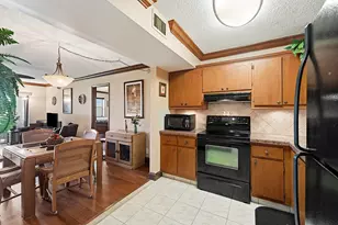 9273 SW 8th St, Boca Raton, FL 33428 - Photo 5