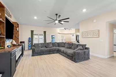 5846 NW Dooley Circle, Port Saint Lucie, FL 34986 - Photo 9
