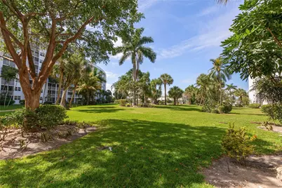 2731 NE 14th St Causeway #121, Pompano Beach, FL 33062 - Photo 11