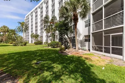 2731 NE 14th St Causeway #121, Pompano Beach, FL 33062 - Photo 7