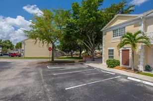 2900 Dorchester Ln, Cooper City, FL 33026 - Photo 3