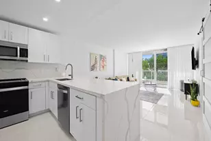 2200 NE 33rd Ave, Fort Lauderdale, FL 33305 - Photo 3