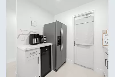 2200 NE 33rd Avenue #2d, Fort Lauderdale, FL 33305 - Photo 5