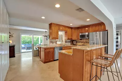1361 NE 46th Street, Oakland Park, FL 33334 - Photo 11