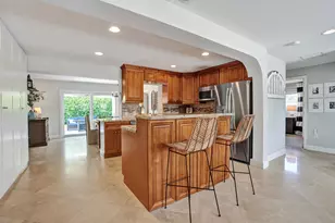 1361 NE 46th St, Oakland Park, FL 33334 - Photo 9