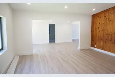 310 SW 1st Avenue, Boynton Beach, FL 33435 - Photo 5