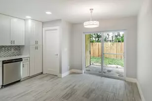 9128 Roan Ln, West Palm Beach, FL 33403 - Photo 3