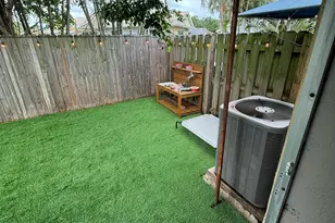 9128 Roan Ln, West Palm Beach, FL 33403 - Photo 13