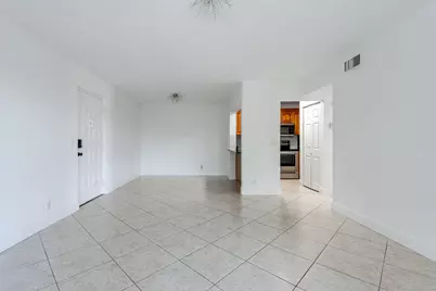 617 Sea Pine Way #D2, Greenacres, FL 33415 - Photo 5