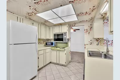 5715 NW 86th Avenue, Tamarac, FL 33321 - Photo 15