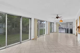 5715 NW 86th Ave, Tamarac, FL 33321 - Photo 9