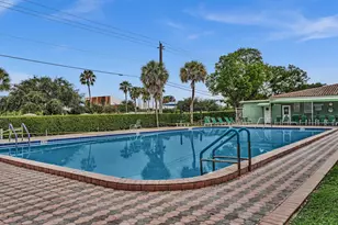 5715 NW 86th Ave, Tamarac, FL 33321 - Photo 25