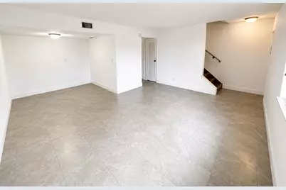 5728 5728 Blueberry Ct, Unit #38 Circle, Lauderhill, FL 33313 - Photo 5