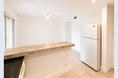 5728 5728 Blueberry Ct, Unit #38 Circle, Lauderhill, FL 33313 - Photo 9
