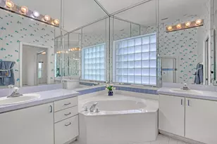 101 Meadowlands Dr, Royal Palm Beach, FL 33411 - Photo 21